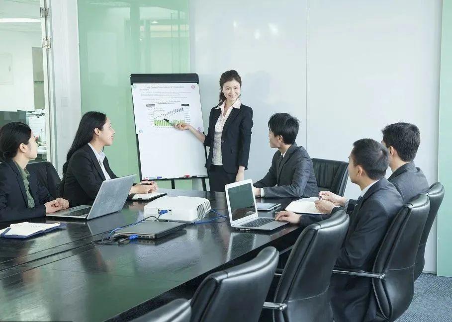 前进第一步:职业经理人如何做好"向上管理"_领导